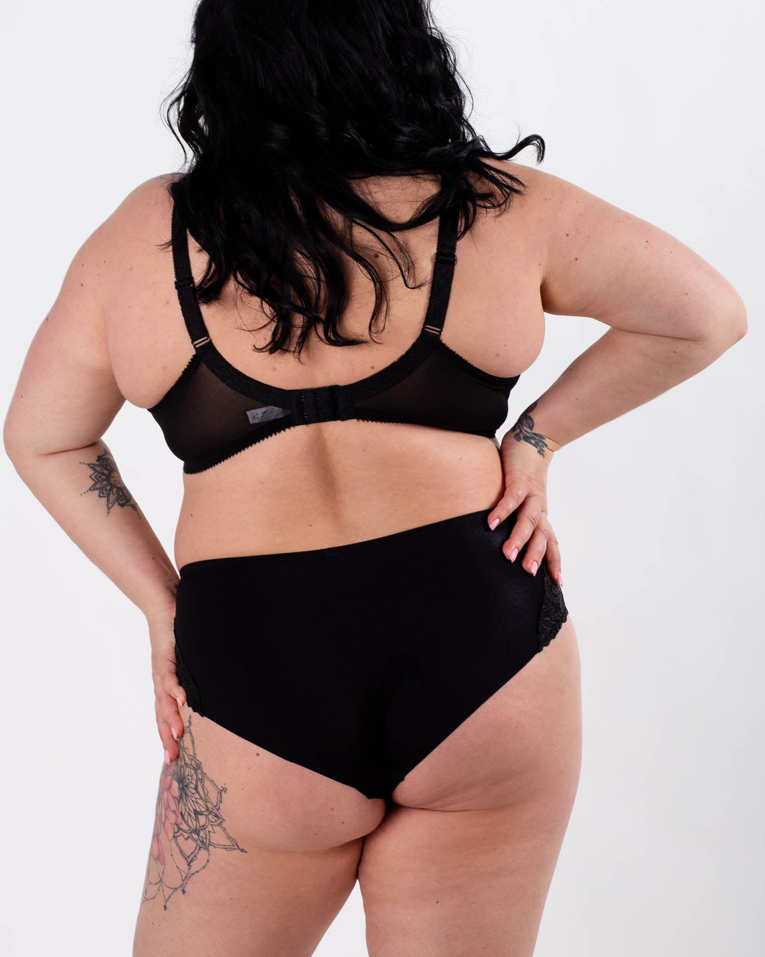 Трусики жіночі мікрофібра з вишивкою Lanny 51294 чорні 4277-4